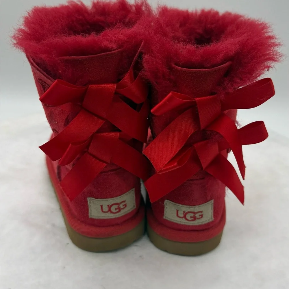 UGG Red Shearling-Lined Boot Interior with TagSize 9